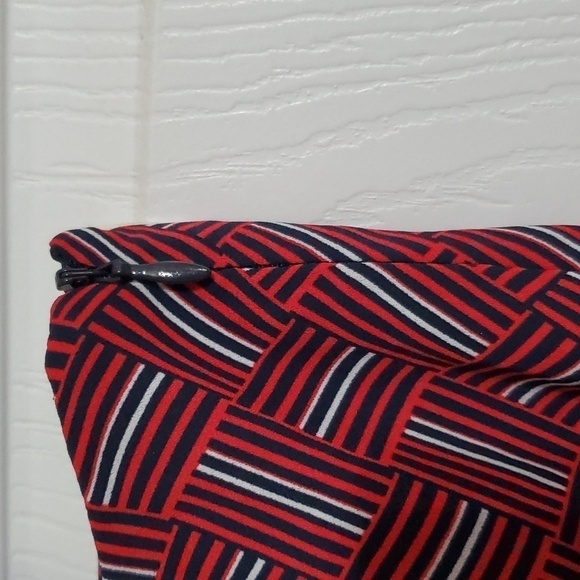 Banana Replubic Women's Red Print Twist Neck Halter Top Size Small - Picture 4 of 12